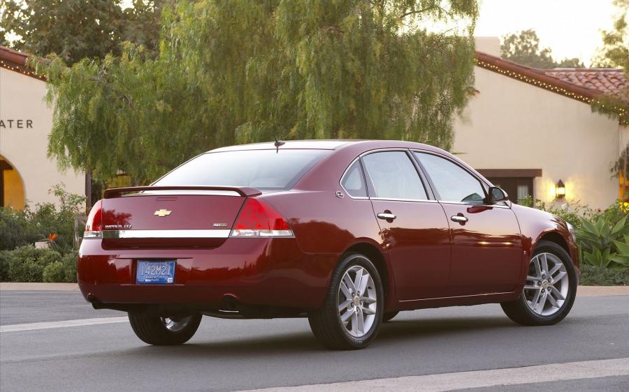  Chevrolet Impala 2009 года  (фото 9 из 16)